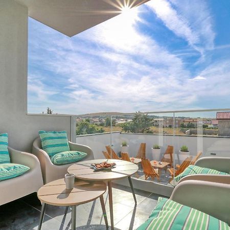Luxury Apartments Hills Vir Eksteriør bilde