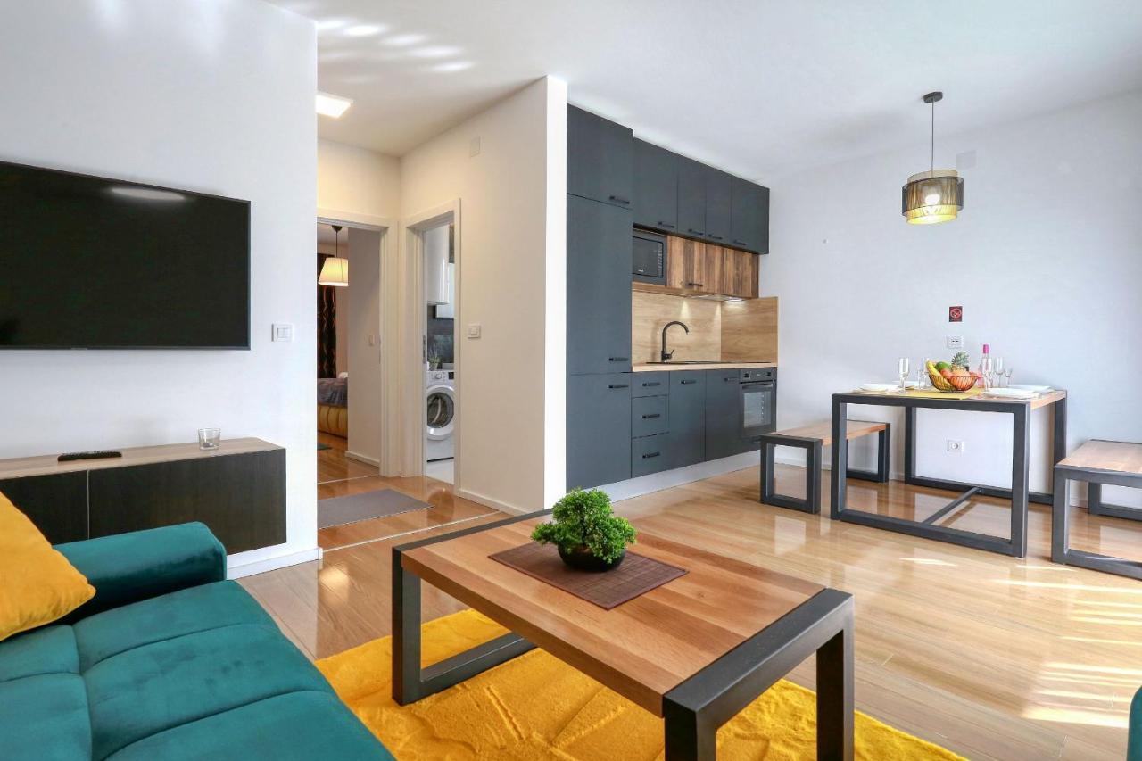 Luxury Apartments Hills Vir Eksteriør bilde