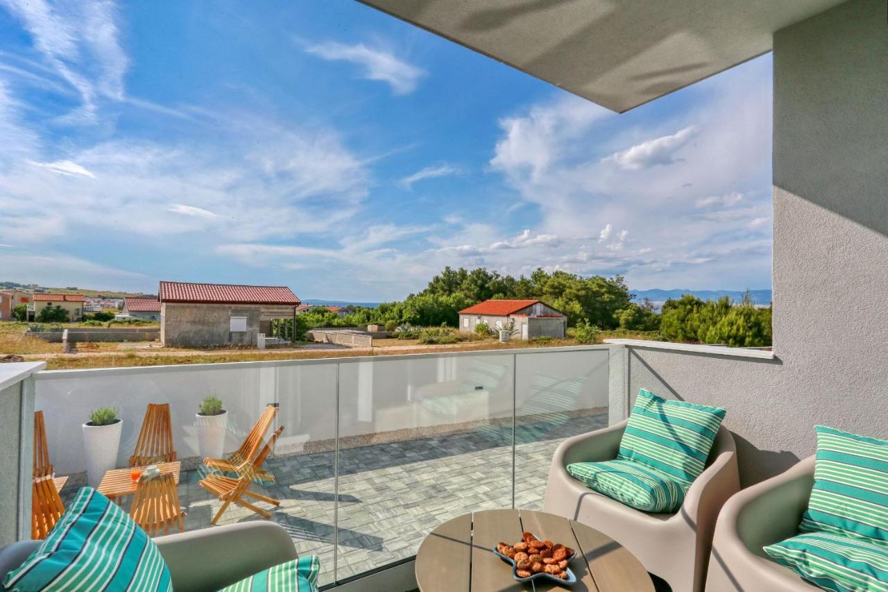 Luxury Apartments Hills Vir Eksteriør bilde