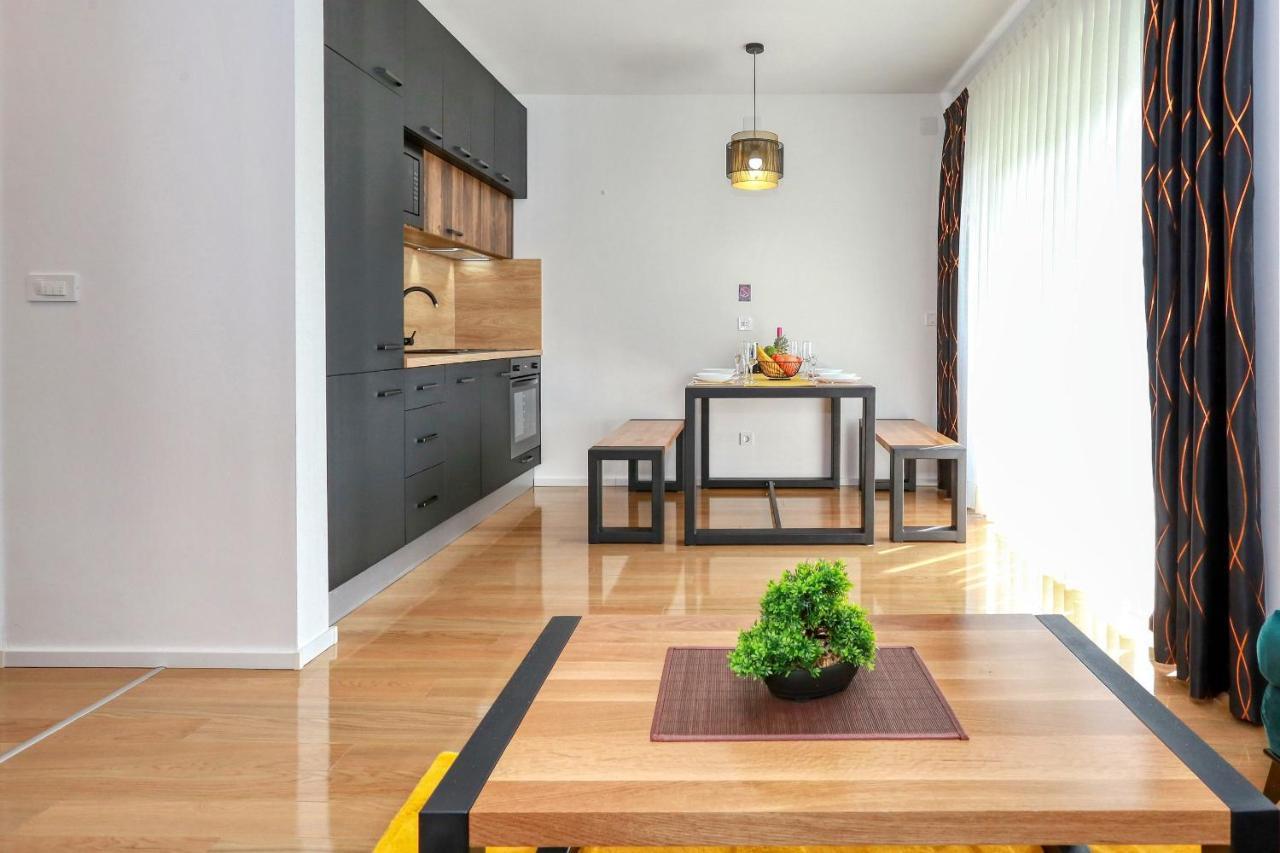 Luxury Apartments Hills Vir Eksteriør bilde