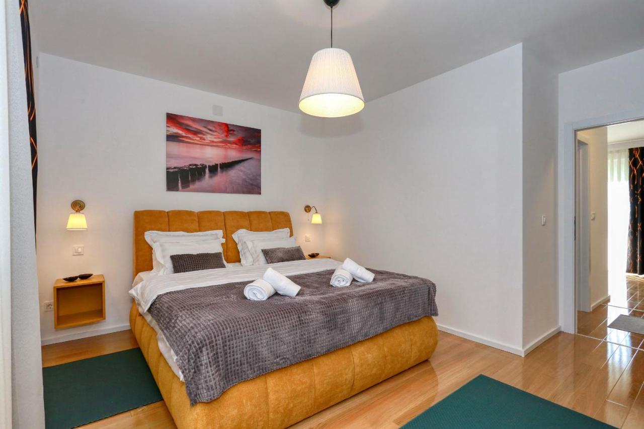 Luxury Apartments Hills Vir Eksteriør bilde