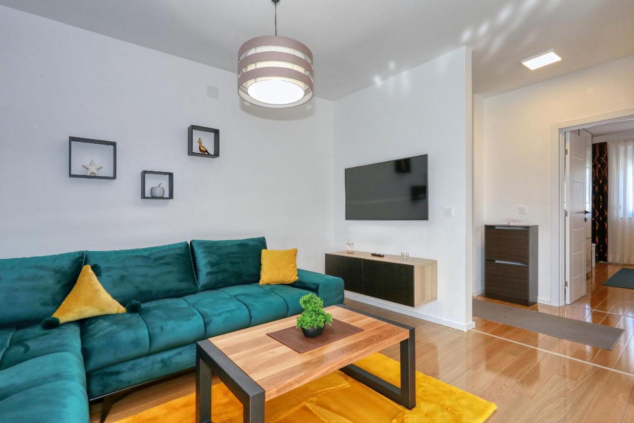 Luxury Apartments Hills Vir Eksteriør bilde